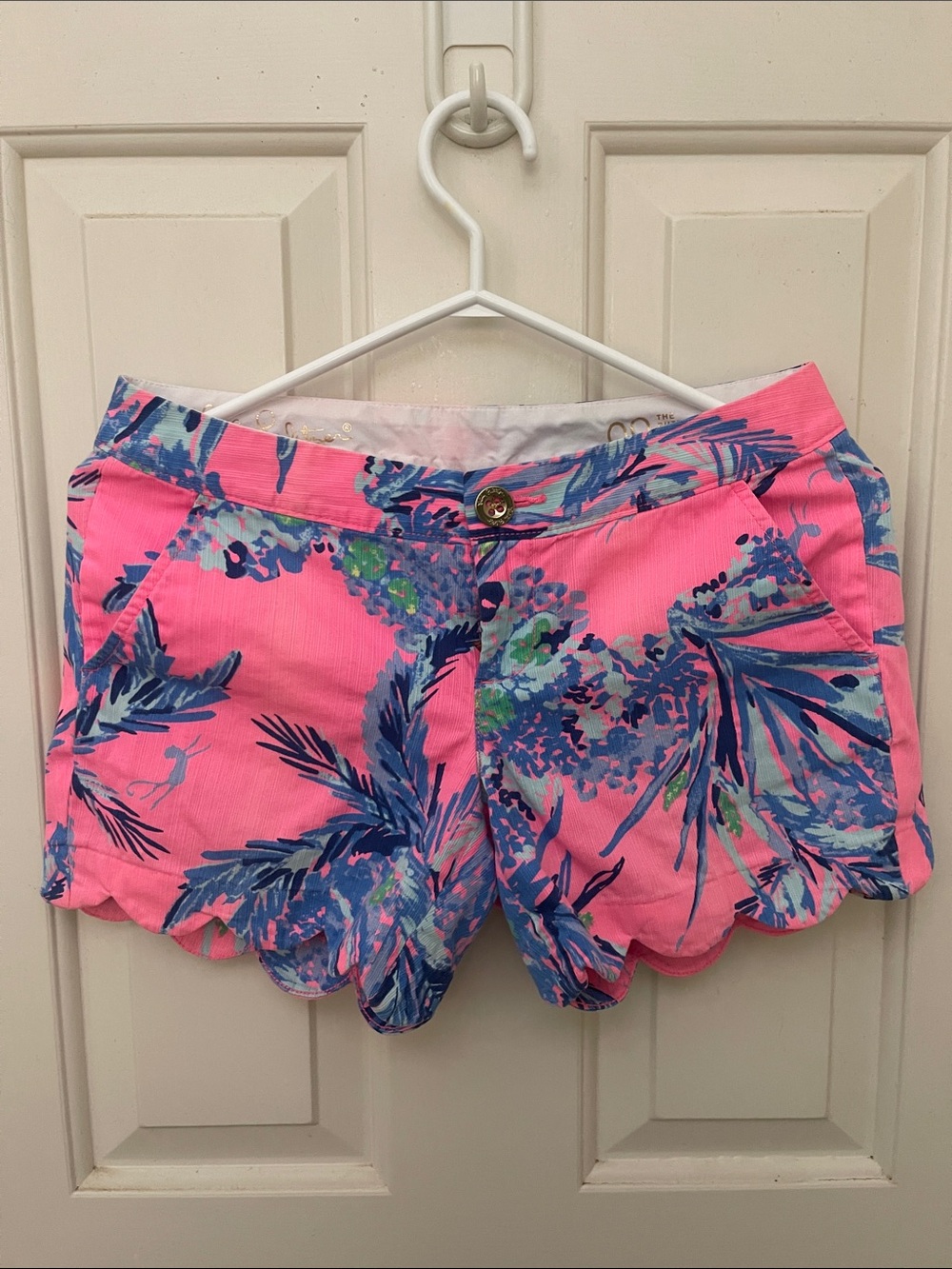 Lilly Pulitzer Pink Tropical Scalloped Hem Shorts Size 00